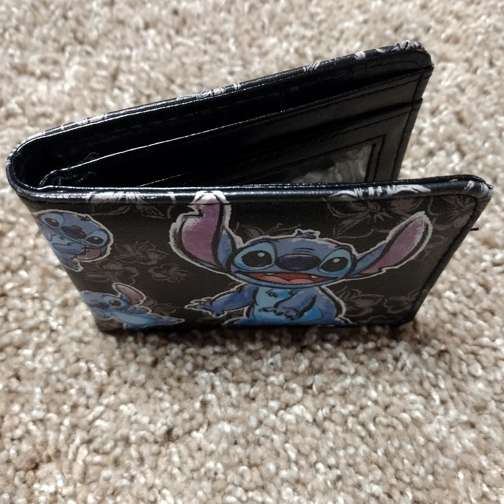 Buckle-Down Lilo And Stitch Bi-fold Wallet